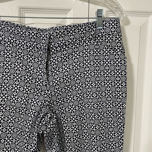 Laundry by Shelli Segal Los Angeles Womens Cropped Mosiac Navy Pant size 10 - Picture 9 of 11